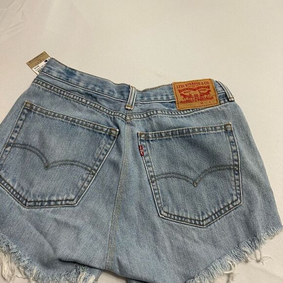 NWT Levi’s 505 507 Frayed Distressed Destroyed Denim Shorts Size 4 30” Waist New - Picture 11 of 11